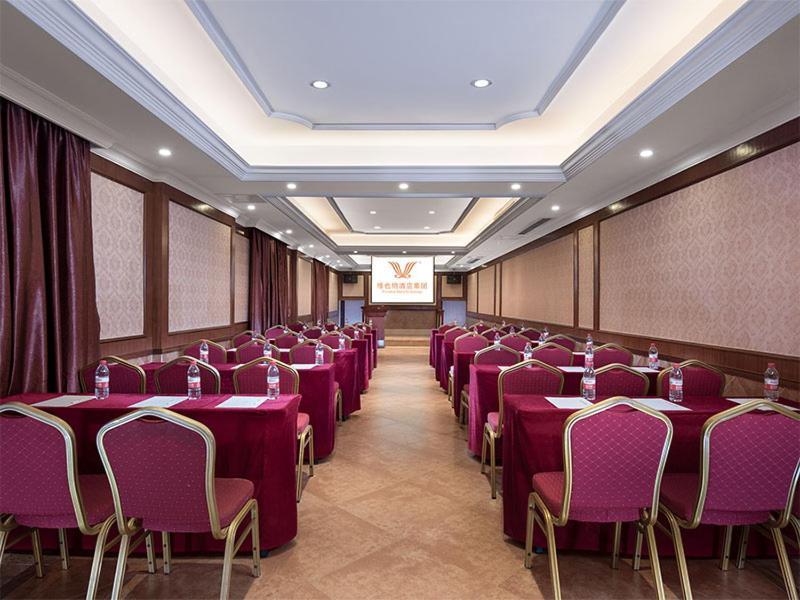 Vienna Classic Hotel Qingyuan Taihe Ancient Cave Scenic Area Экстерьер фото