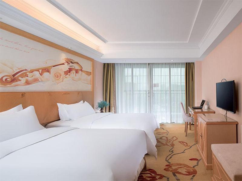 Vienna Classic Hotel Qingyuan Taihe Ancient Cave Scenic Area Экстерьер фото