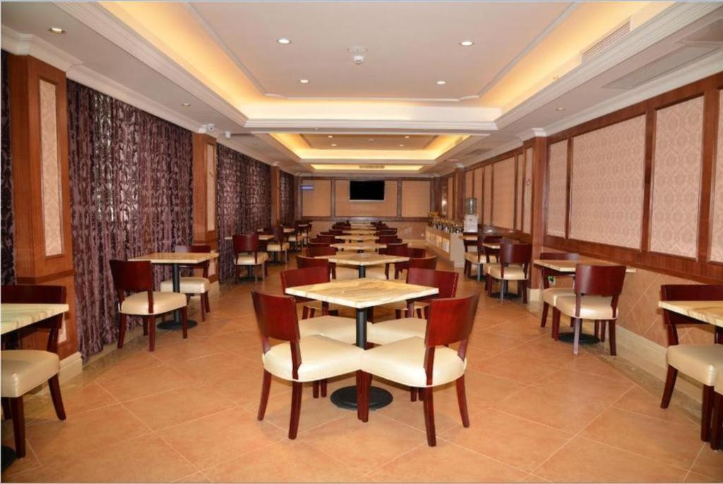 Vienna Classic Hotel Qingyuan Taihe Ancient Cave Scenic Area Экстерьер фото